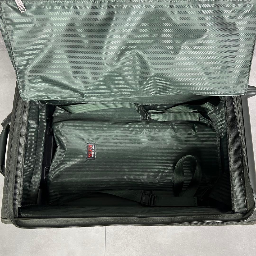 希少色　カーキ　TUMI　トゥミ　キャリーバッグ　スーツケース　2輪　出張　旅行