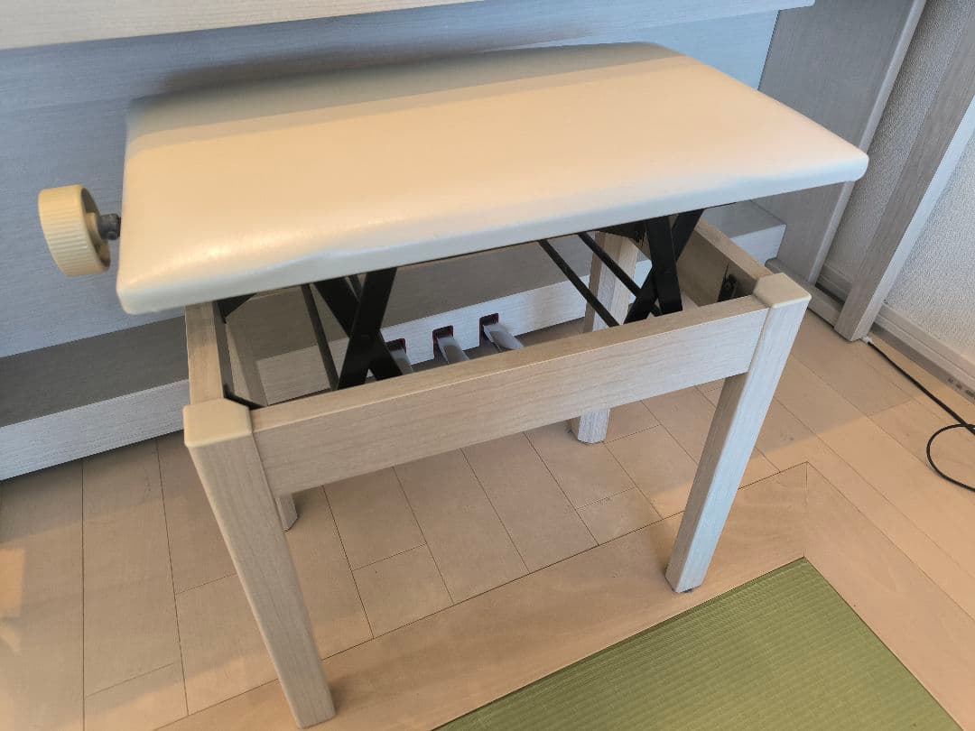 電子ピアノ CLP-675WA ホワイトアッシュ調 [88鍵盤]2017年製