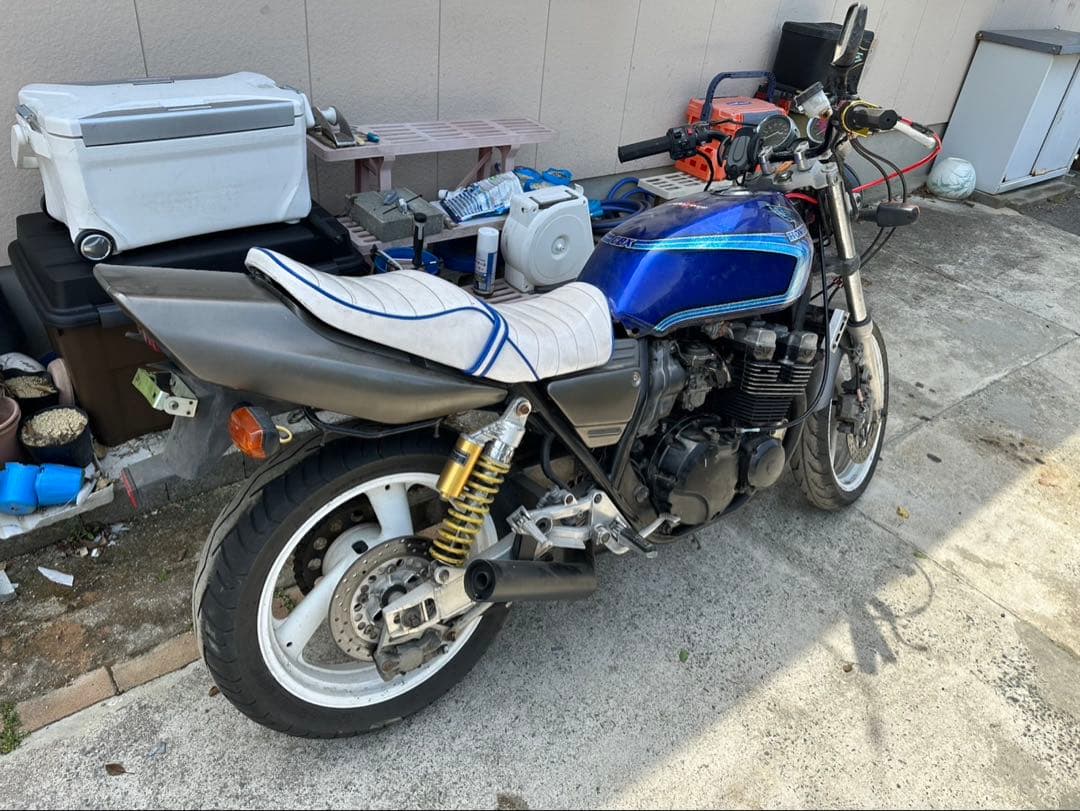 CBX400Fタンク