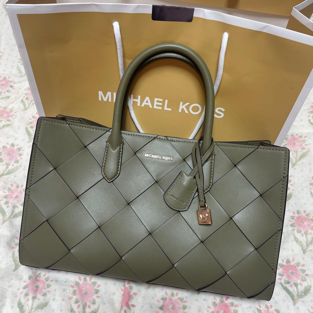 【新品•未使用】MICHAEL KORS サッチェル グリーン ハンドバッグ
