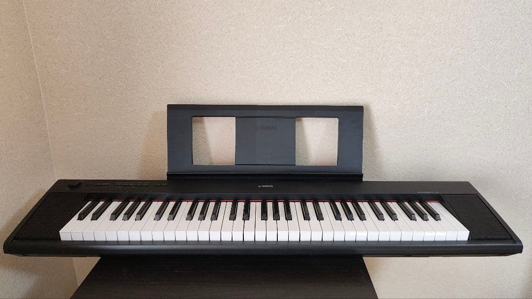 美品 ヤマハ YAMAHAキーボード piaggero ブラック NP-12B