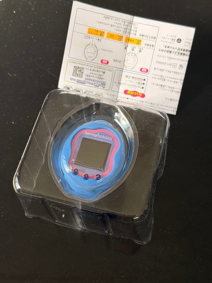 Tamagotchi Uni 青