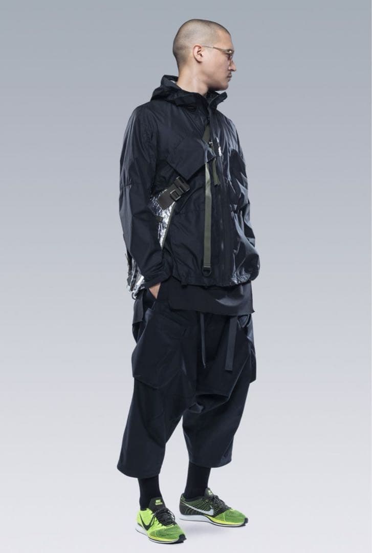 美品 ACRONYM SS18 P30-CH Mサイズ