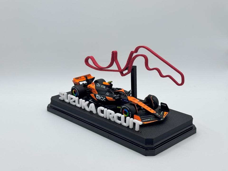 【K】ブラーゴ 製 サーキット4種　ジオラマ ケース付き