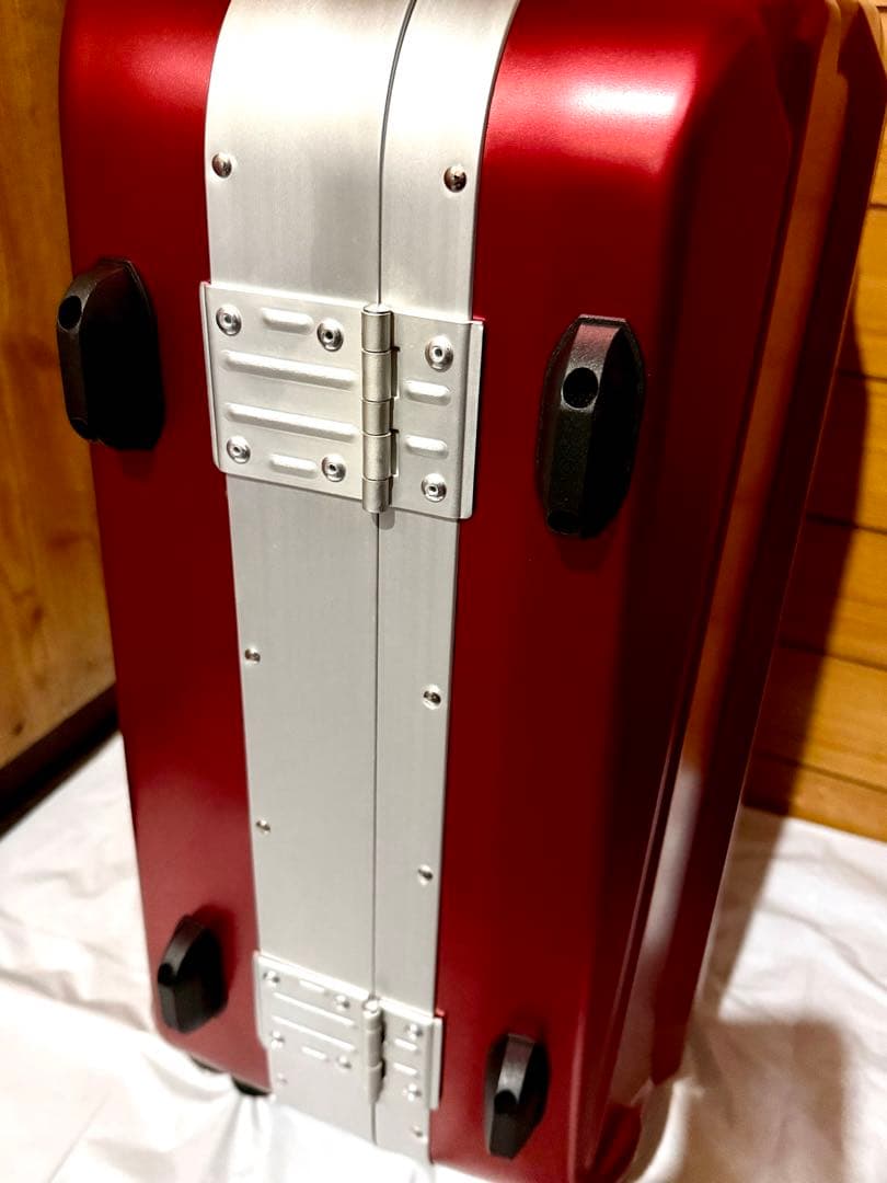 機動戦士ガンダム MS-06S シャア専用ザクⅡ スーツケース CARGOBAG