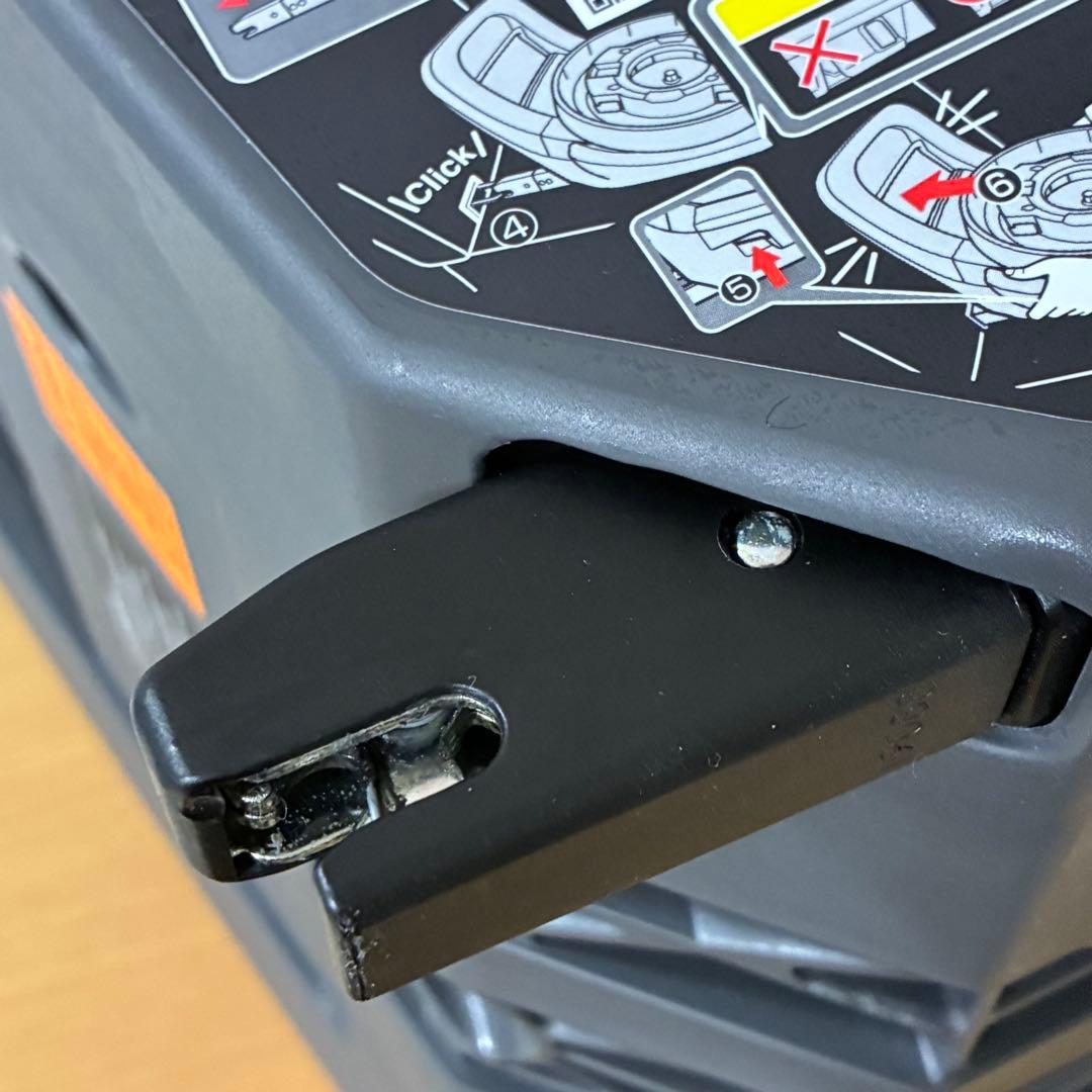 コンビ THE S ISOFIX のせかえベース