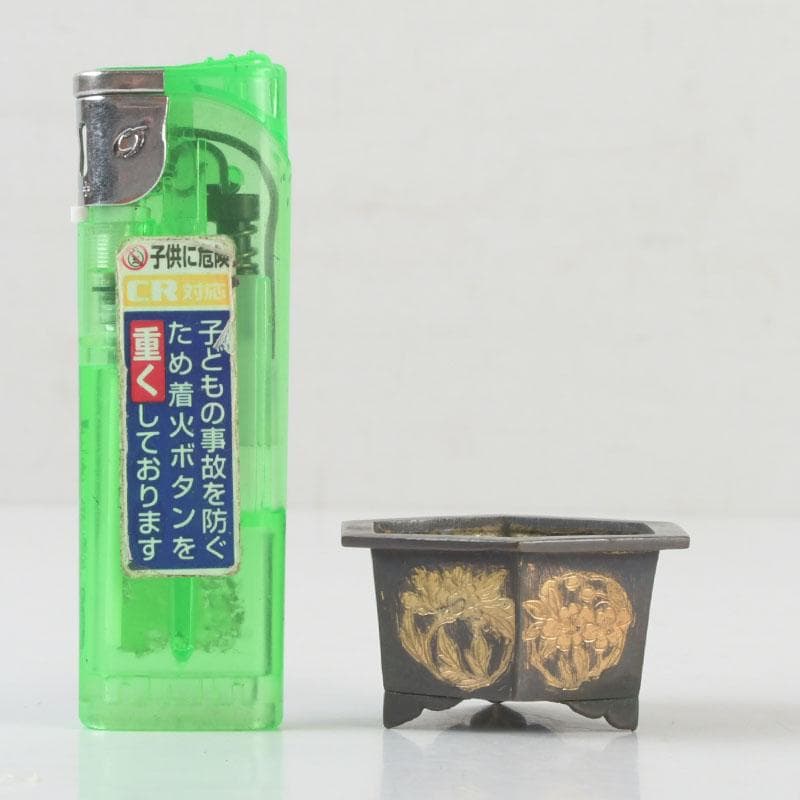 中国　古銅　金彩　花草文　小さな香炉　V　9641