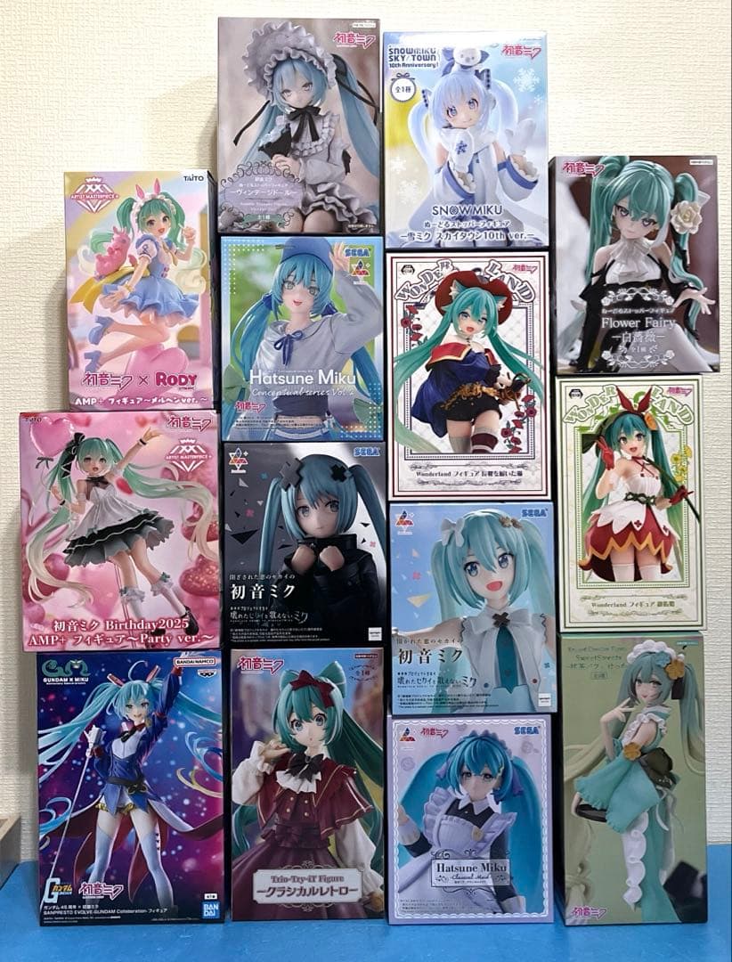 初音ミク　フィギュア　14体セット