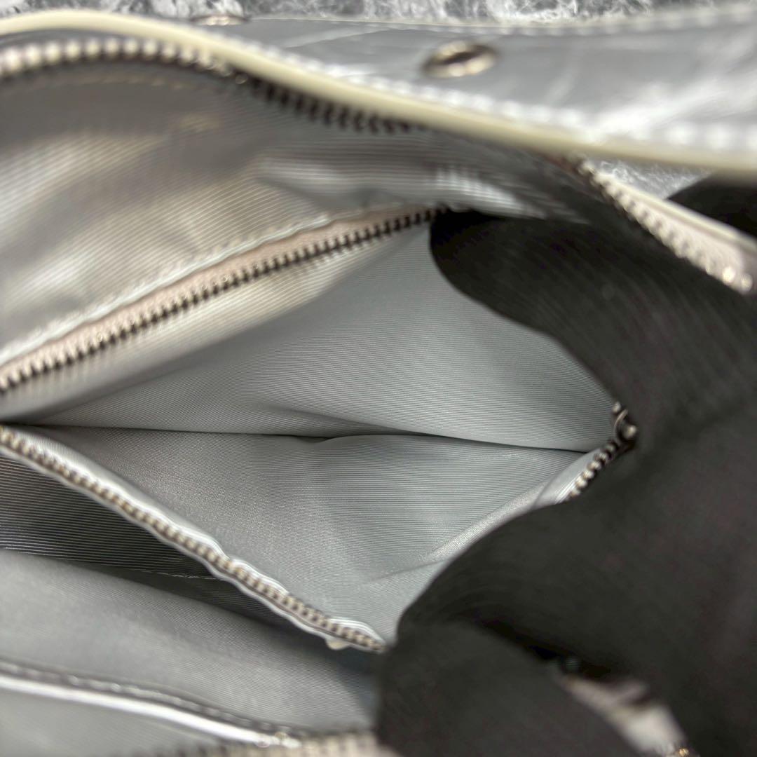 極美品■JW PEI ショルダーバッグ　レザー　シルバー　エンボス　レディース