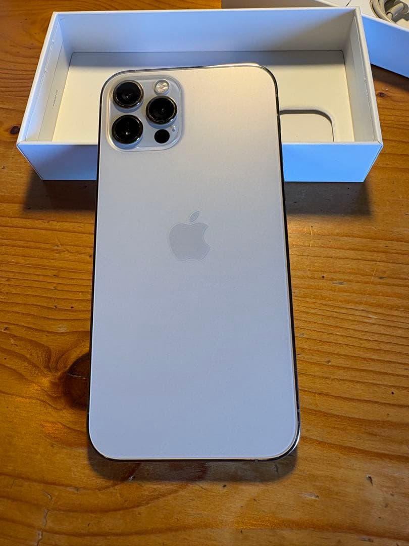 Apple iPhone 12PROゴールド本体