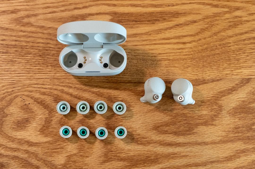 WF-1000XM4 プラチナシルバー 【イヤーピース M or L のみ】