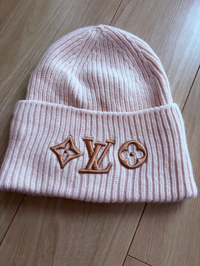 Louis Vuitton ピンクニット帽