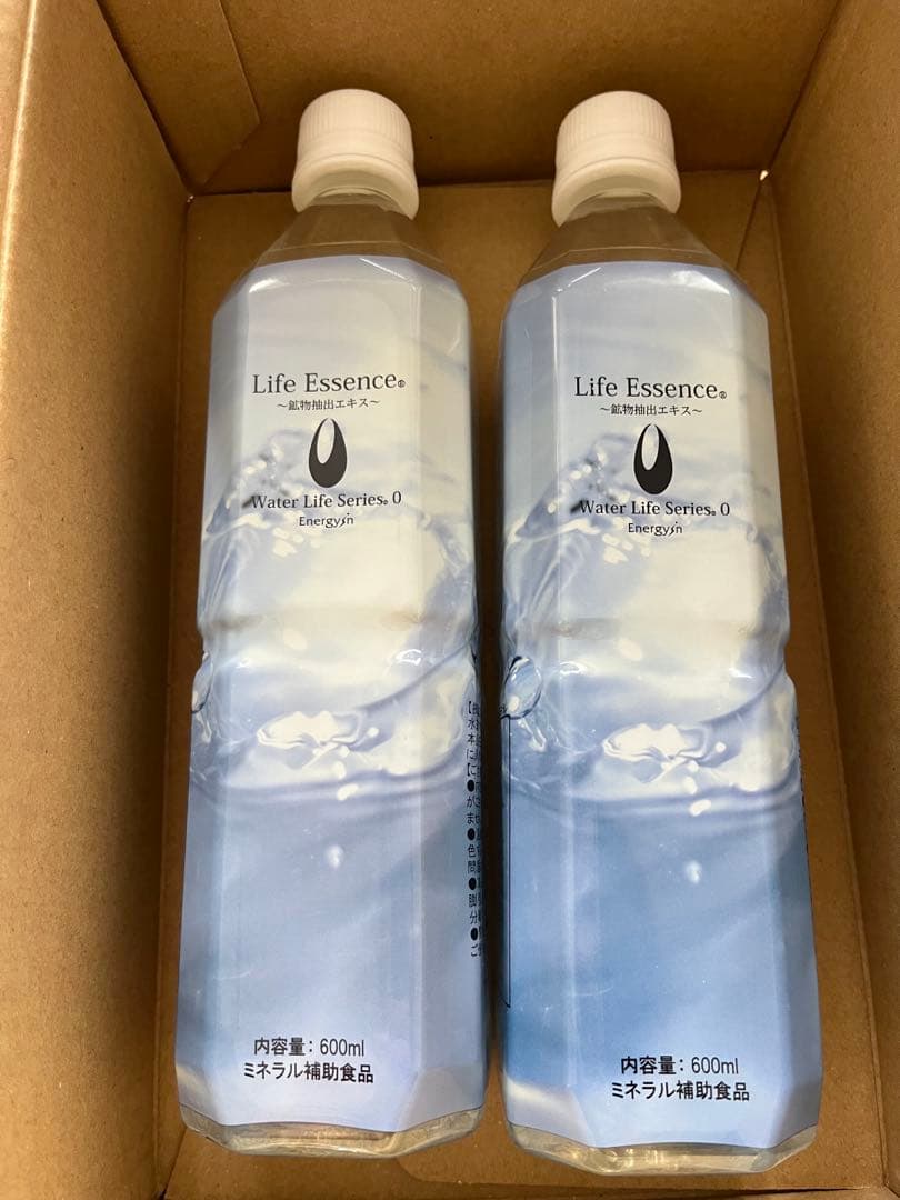 Life Essence ミネラルウォーター 600ml 2本セット　即購入可