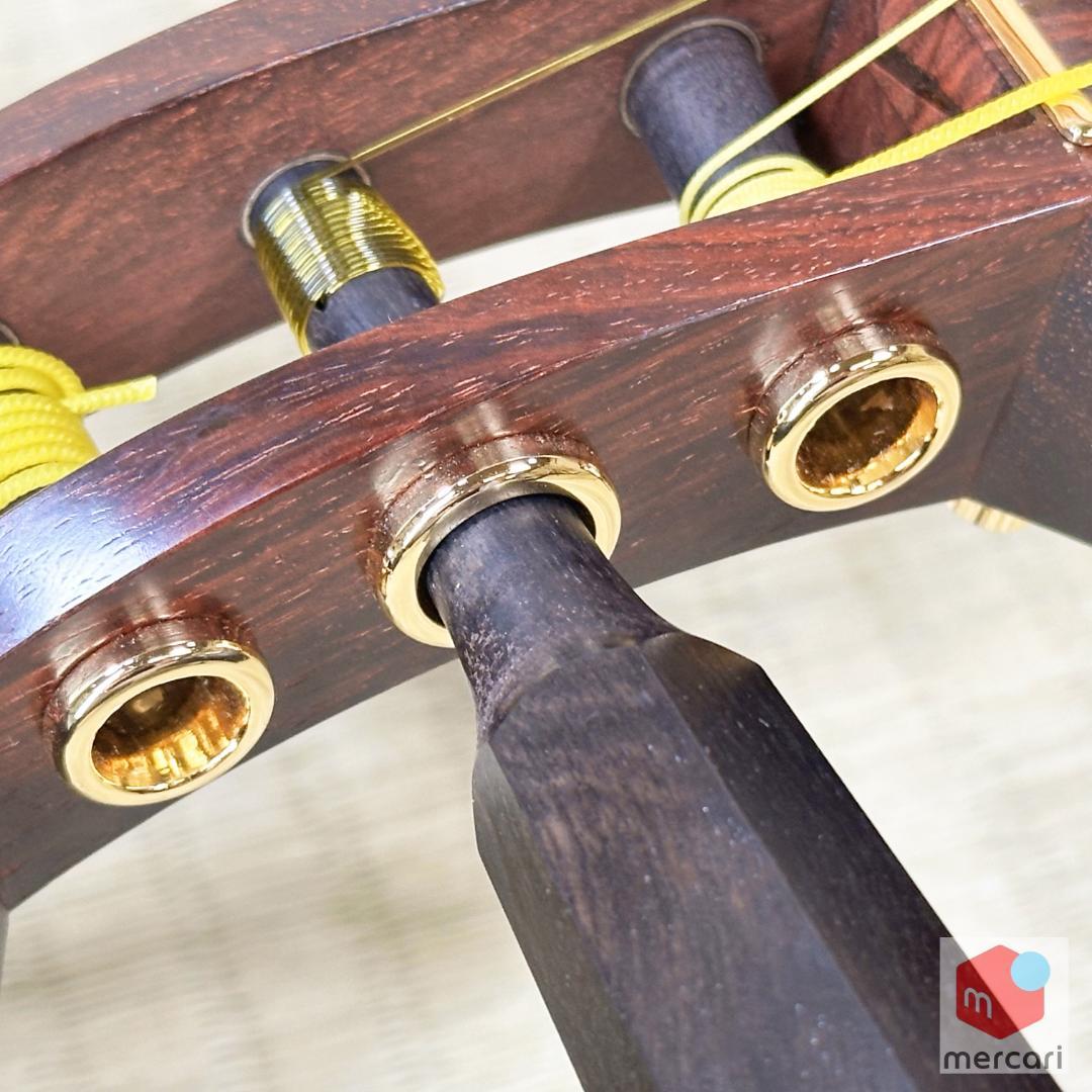 新品 津軽三味線 本体 紅木 太棹 展示品 新品軽量ケース付 新津01