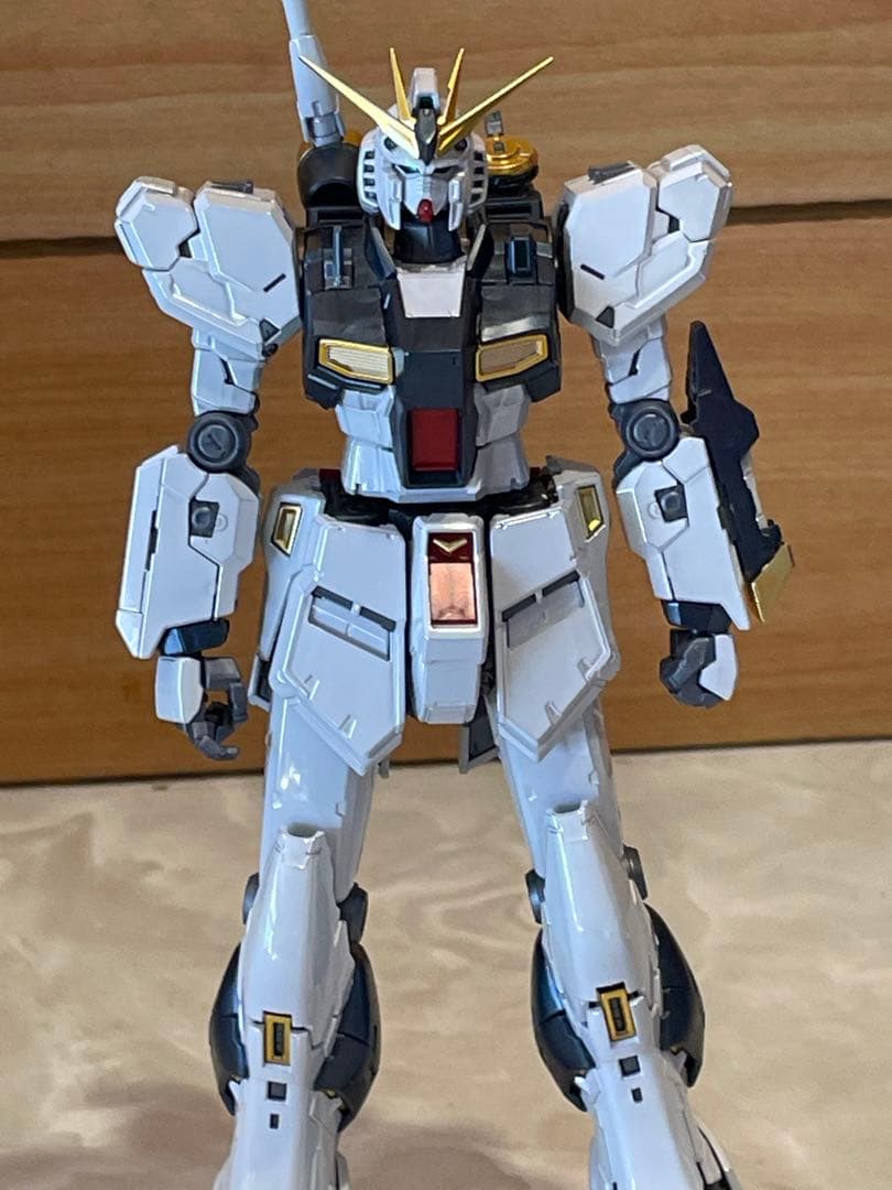 rg νガンダム　チタニウムフィニッシュ　完成品