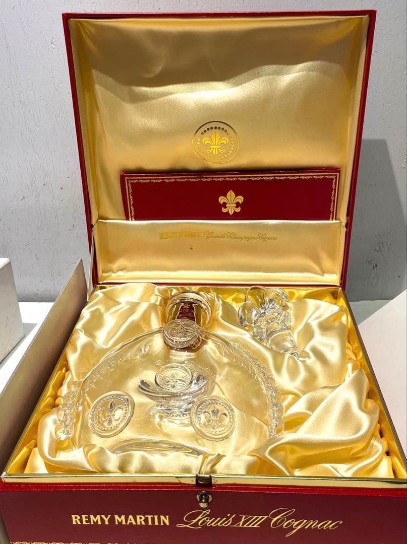 ③ Baccarat レミーマルタン ルイ13世 置物　空瓶 バカラ　箱入り