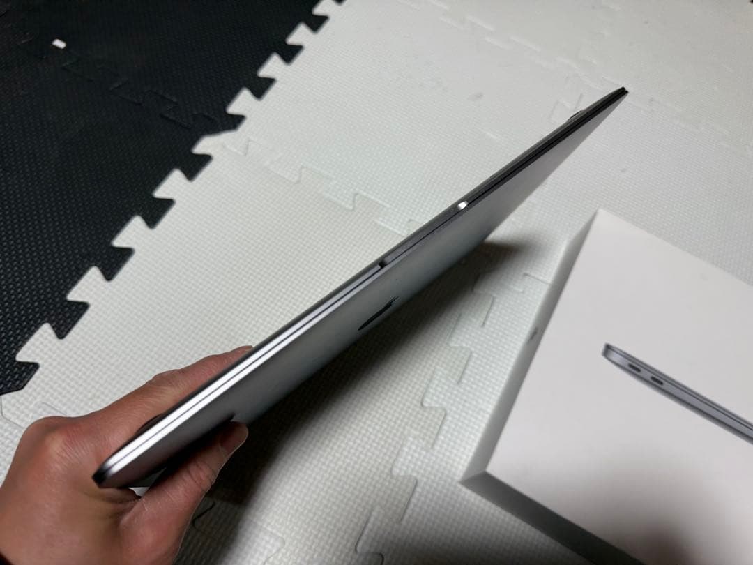 MacBook Air 13インチ2020 Intel i3 8GB 256GB