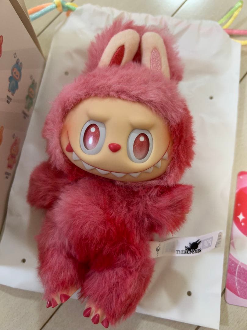 ラブブ　2体