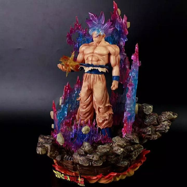 《激レア》ドラゴンボール　孫悟空　身勝手の極意　LED発光　兆　極　フィギュア
