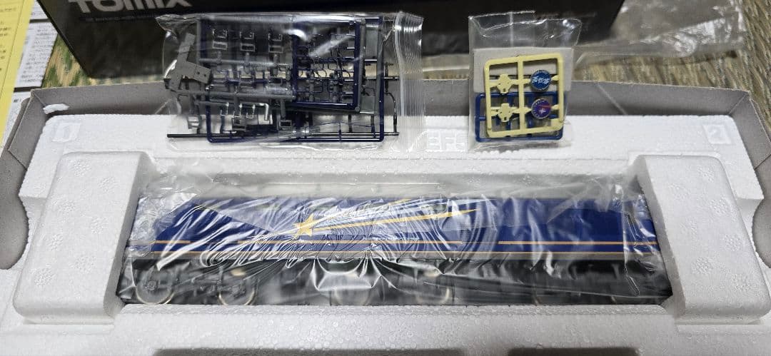 TOMIX JR EF510-500形電気機関車 北斗星色