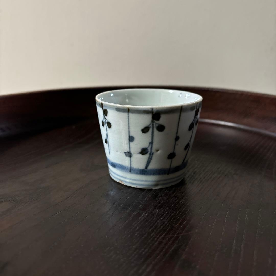 古伊万里染付　格子縞　蔓草文　④蕎麦猪口　江戸初期前期　アンティーク　白磁　李朝