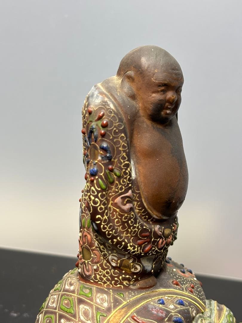 古九谷造 金襴手 金彩色絵細密絵付 布袋像 古陶磁製 薩摩焼 骨董品 古美術品