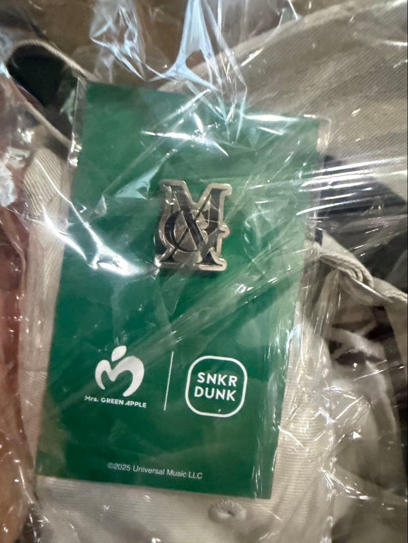 Mrs. GREEN APPLE × SNKRDUNK ベージュ ピンズ付