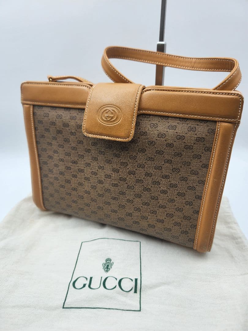 GUCCI ロゴパターン ショルダーバッグ
