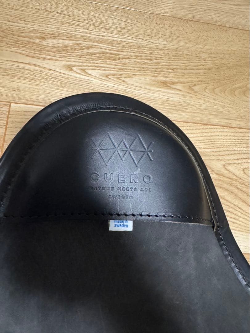 クエロ Cueroバタフライチェア