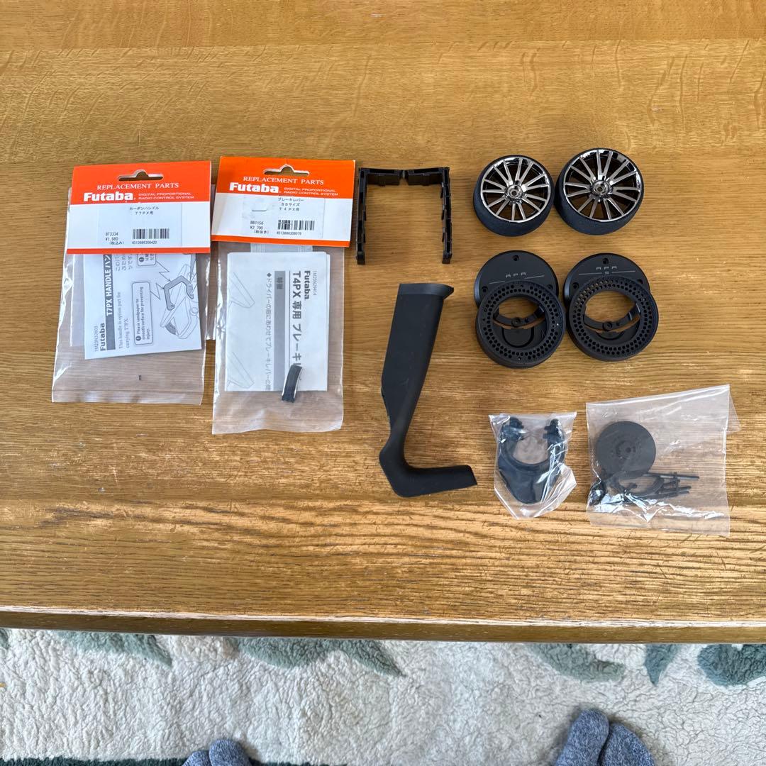 Futaba 10PX R404SBS-E受信機セット