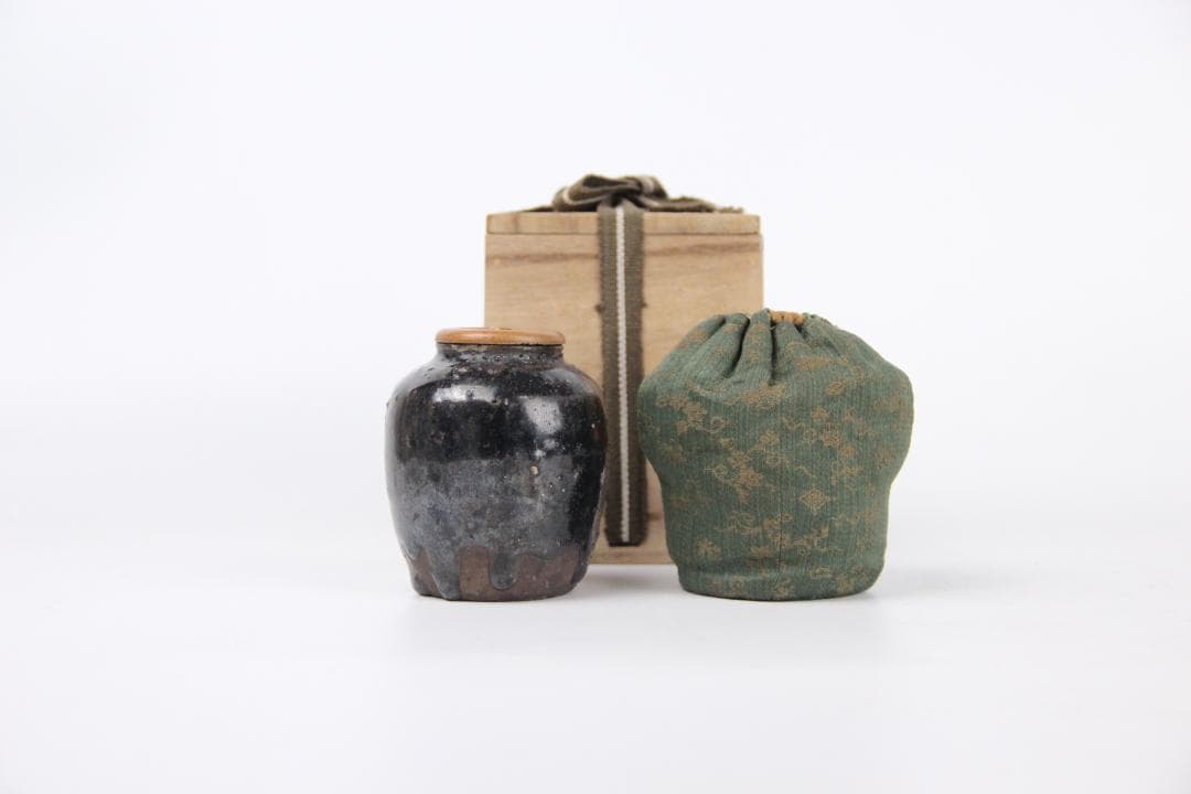 唐物 中国美術 宋代 　茶入　仕覆　箱付 M105
