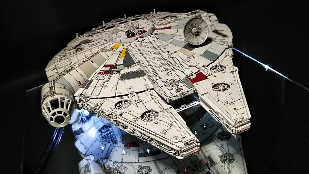 フル電飾改修 ミレニアムファルコン 1/144 塗装　 完成品 12V