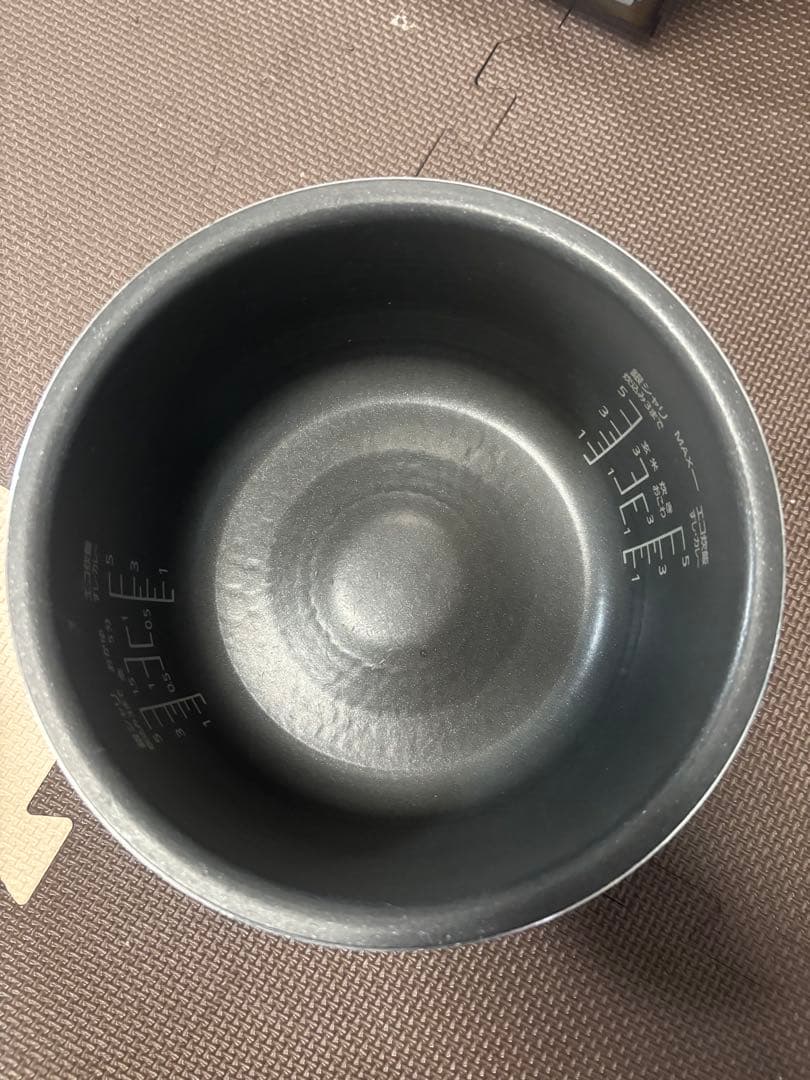 [倉庫処分セール]圧力IHジャー炊飯器 SR-NA102 ブラック2023年製