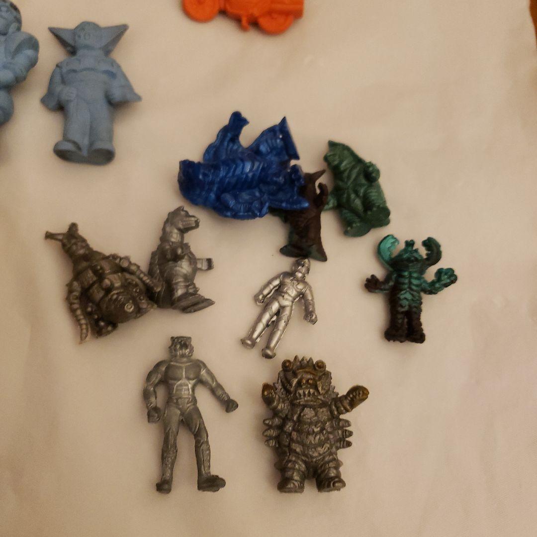 ガン消し　キン消し　特撮　怪獣など　当時物　大量まとめ売り　1000体以上