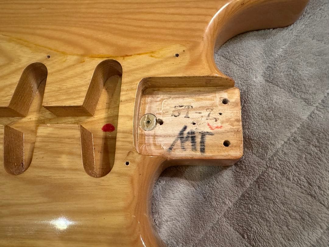 Fender japan Stratocaster 93年モデル　ST72