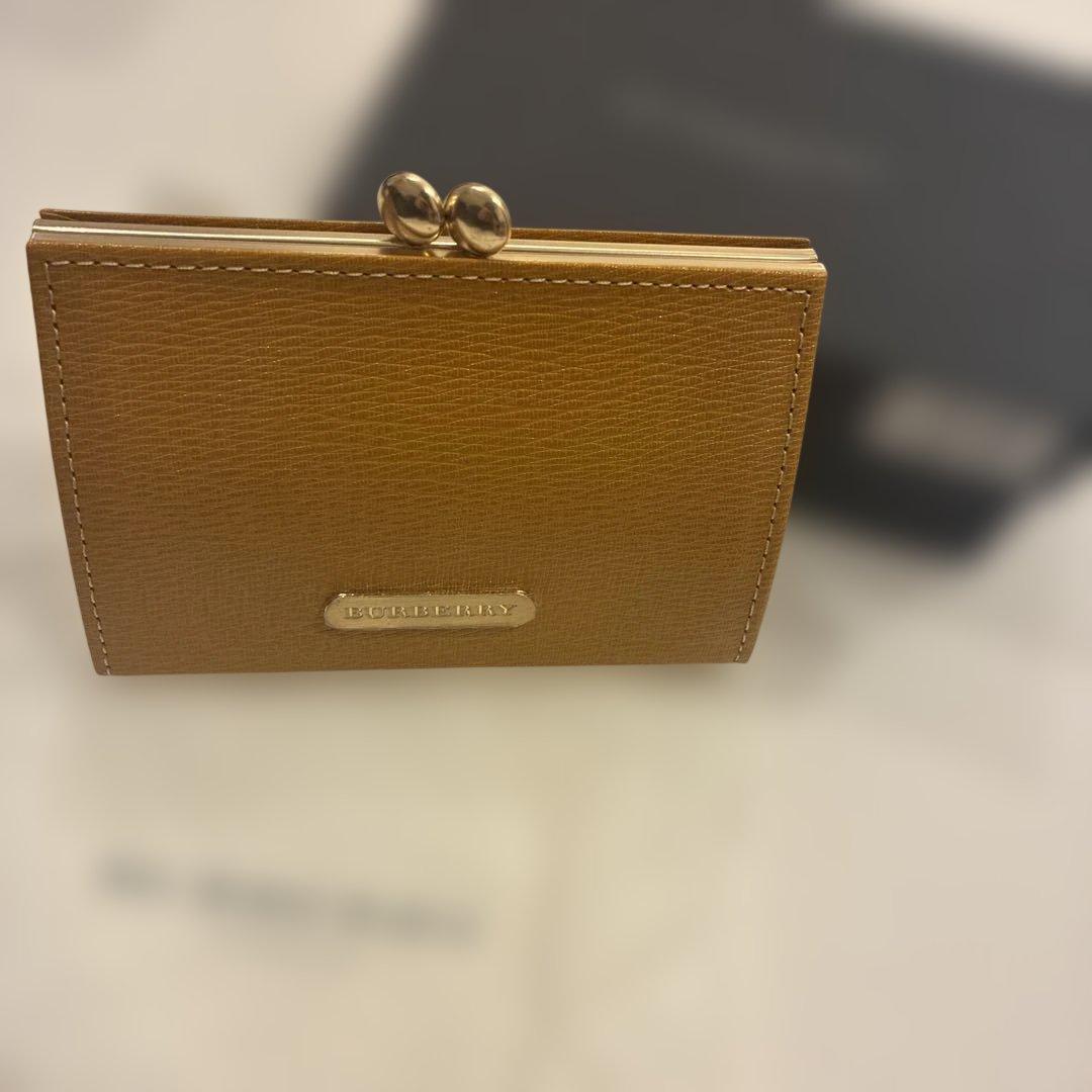 新品未使用　バーバリー　ノバチェック　二つ折り財布　がま口　レザー　黄色