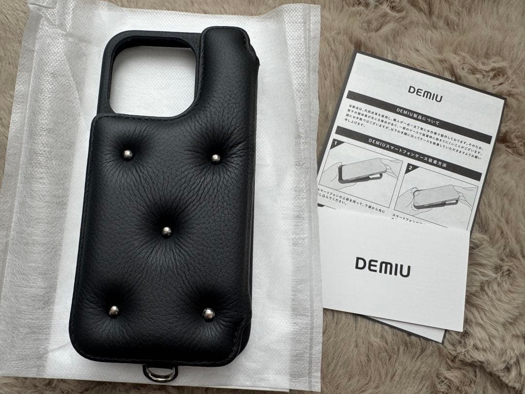 demiu iPhone15proケース
