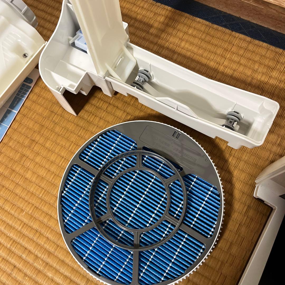 SHARP KC-J50-W空気清浄機 加湿機能付き