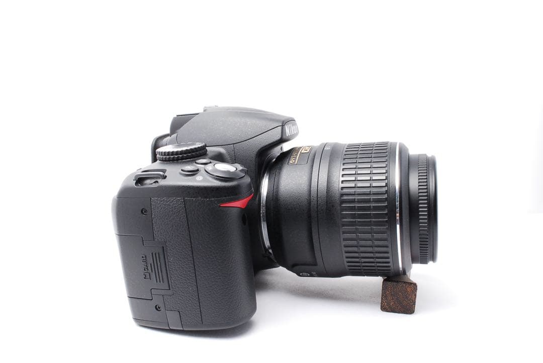 軽量・コンパクト❤️Nikon D3000 ❤️デジタル一眼レフカメラ初心者でも安心