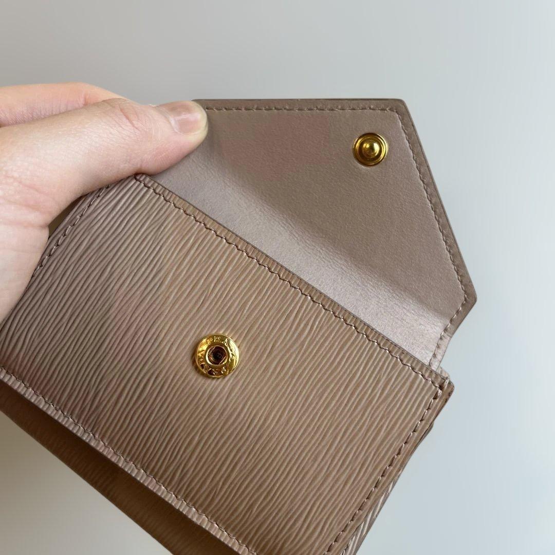 PRADA ミニ財布