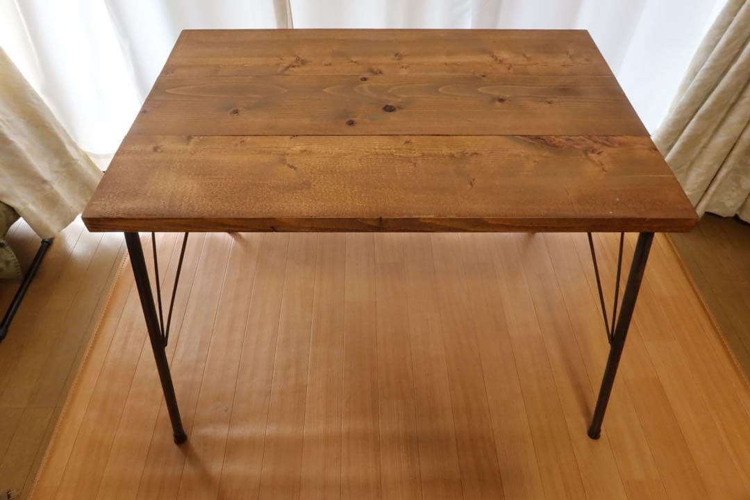 アイアン脚木製テーブル　幅約90cm奥行き約59.5cm高さ約69cm