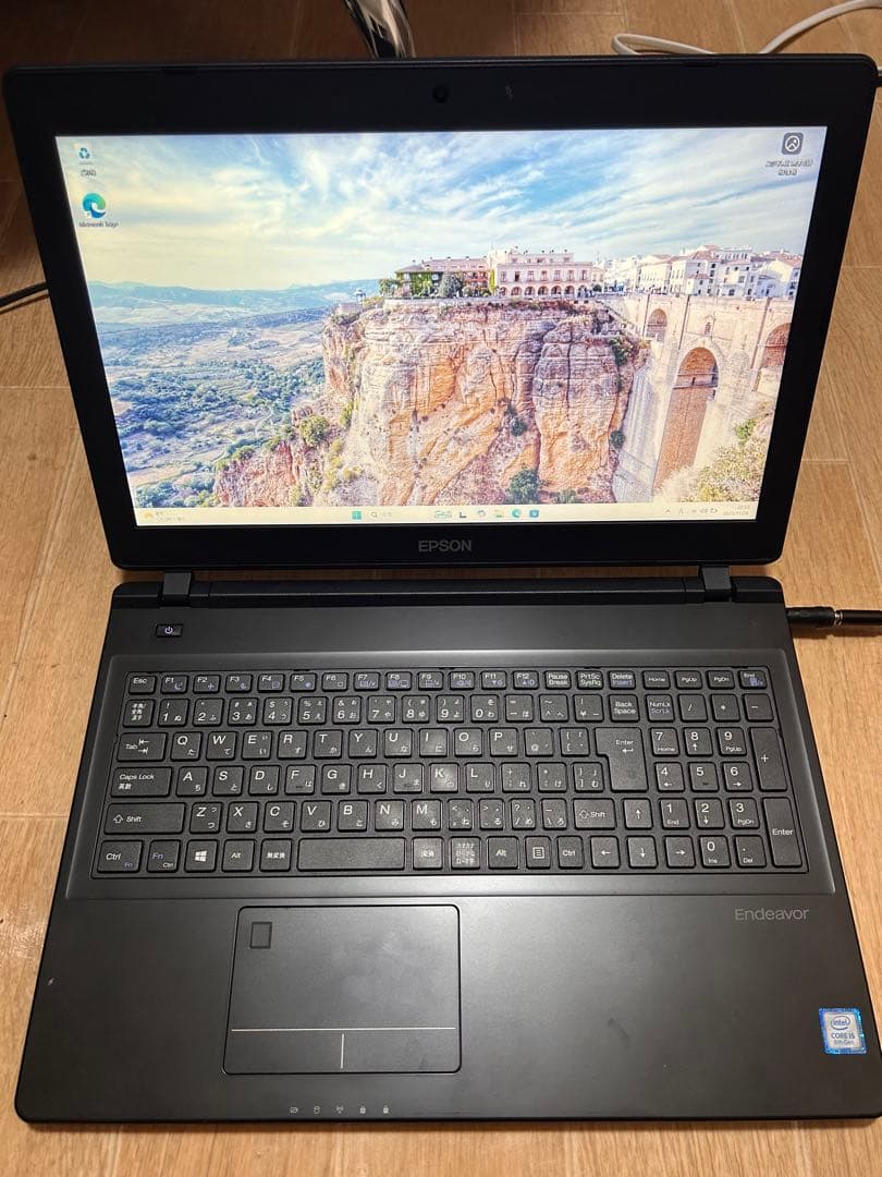 Epson 8世代i5 ノートパソコン