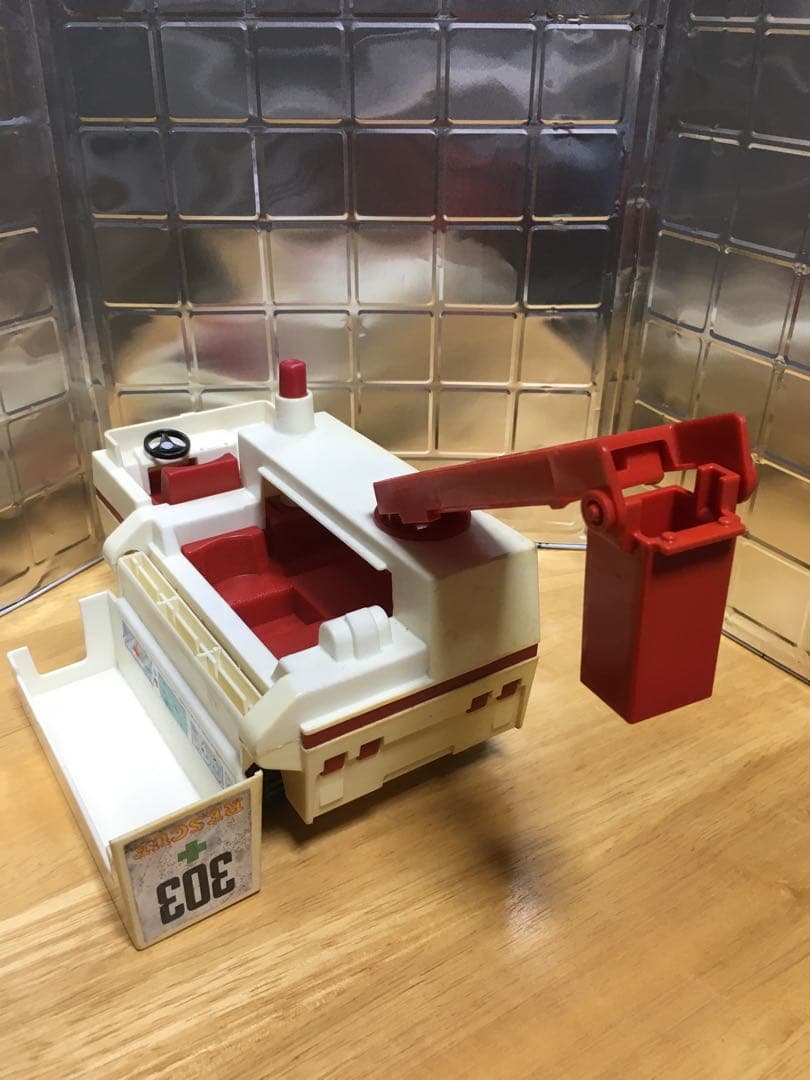 【希少品】Fisher-Price RESCUE 消防車 1974年製おもちゃ