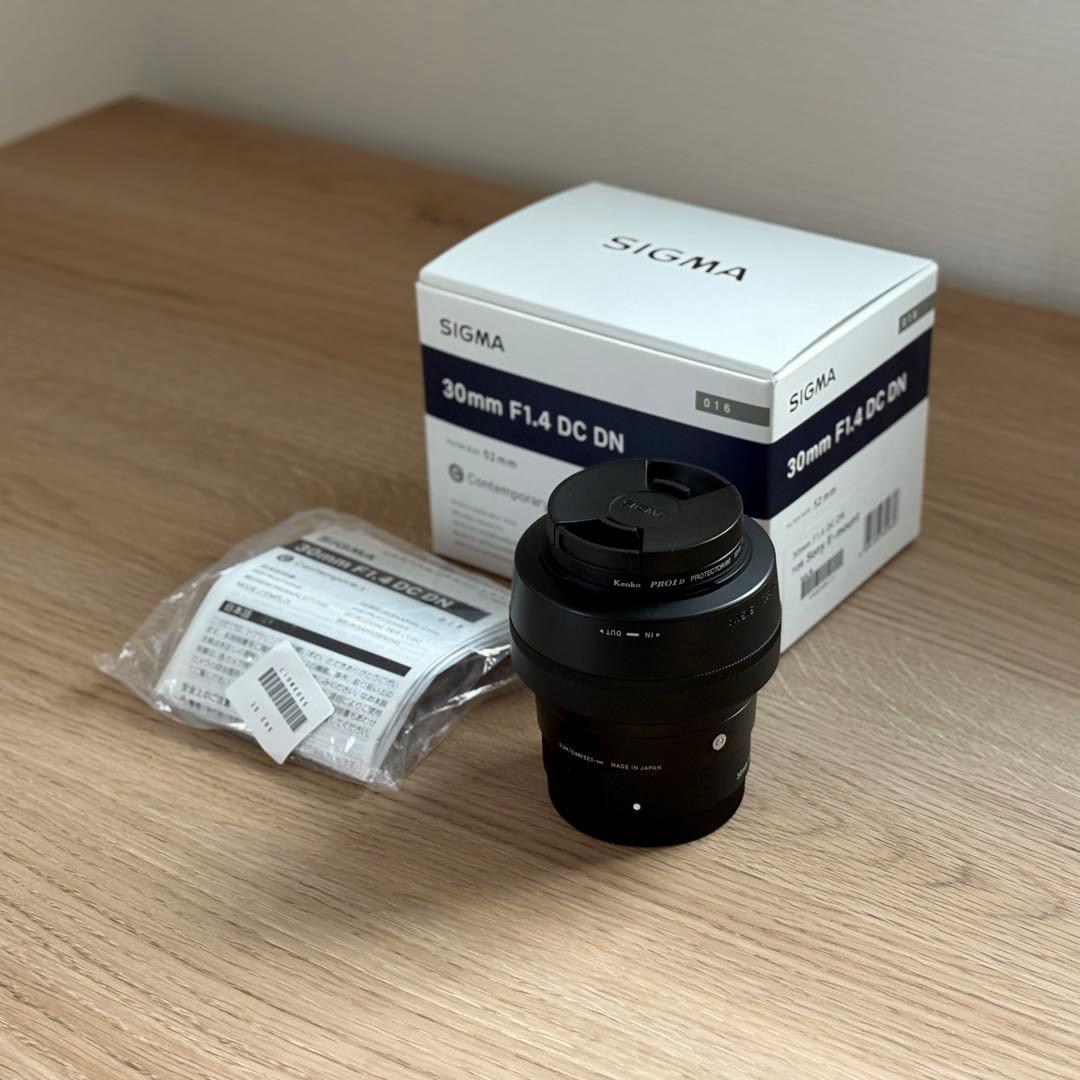 SIGMA 30mm F1.4 DC DN レンズ　ソニーEマウント