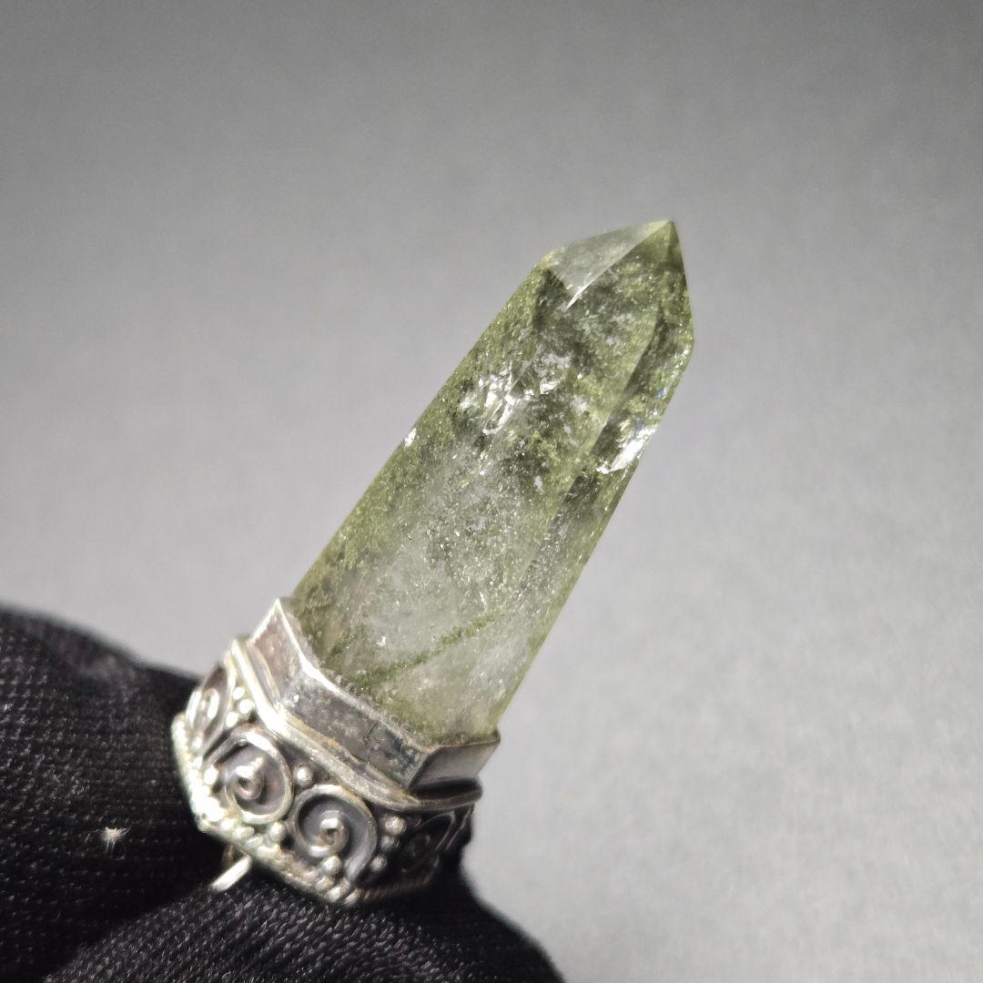 【超希少石/最強品質】虹入りガネーシュヒマール産水晶ポイント＊30mm＊　天然石