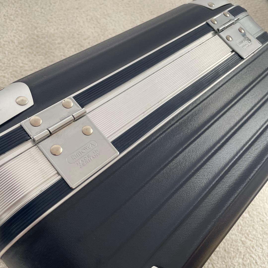 RIMOWA Limbo/リンボ ビューティケース マットブルー 19L 廃盤
