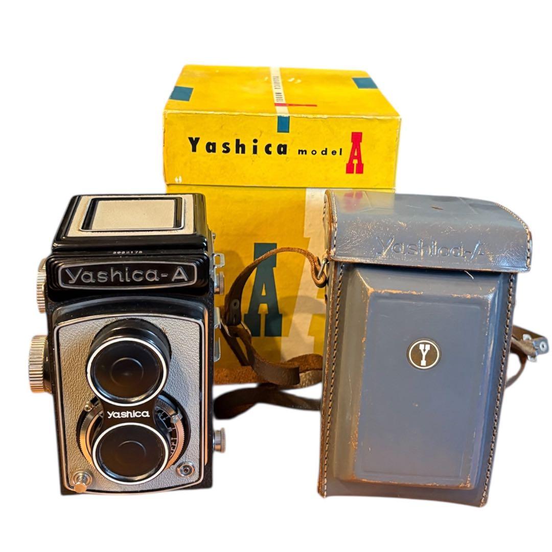 ヤシカ YASHICA Yashica-A 二眼カメラ　元箱・カメラケース付き