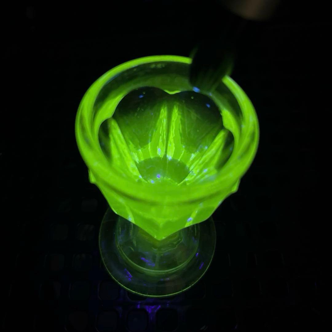 骨董　時代ガラス　厚底　トロンプルイユ　リキュールグラス　盃　酒器　ウラン①