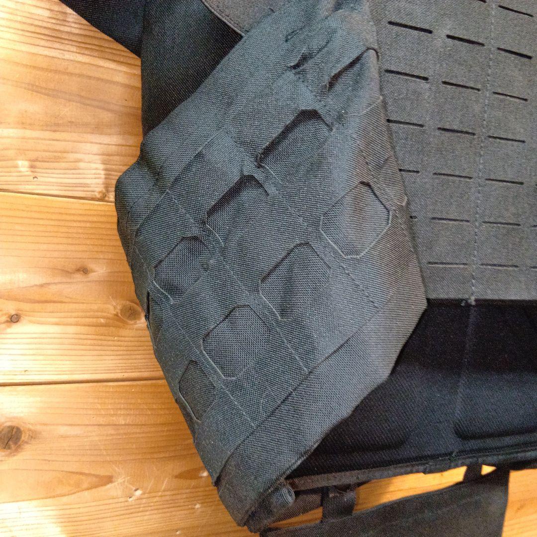 タクティカルベスト ブラック MOLLE　サバゲー用　即発送