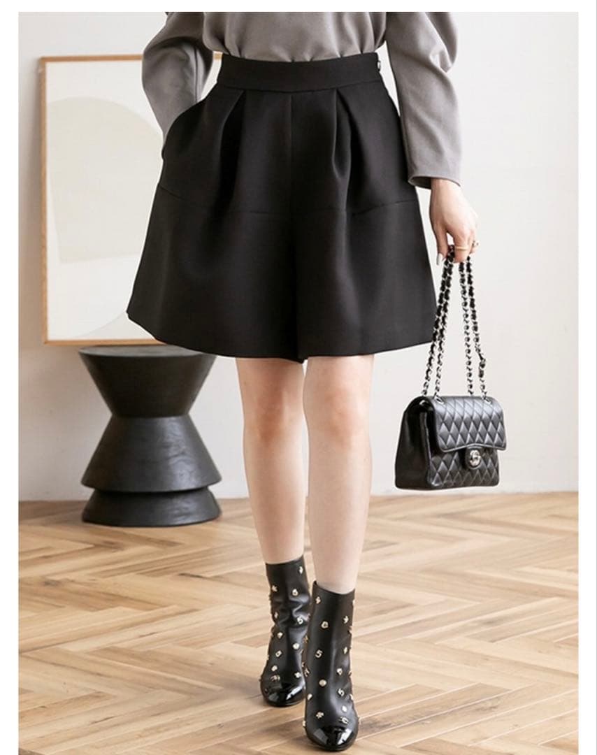 TREFLE+1 トレフルプラスワン タックショートパンツ　01サイズ　Sサイズ